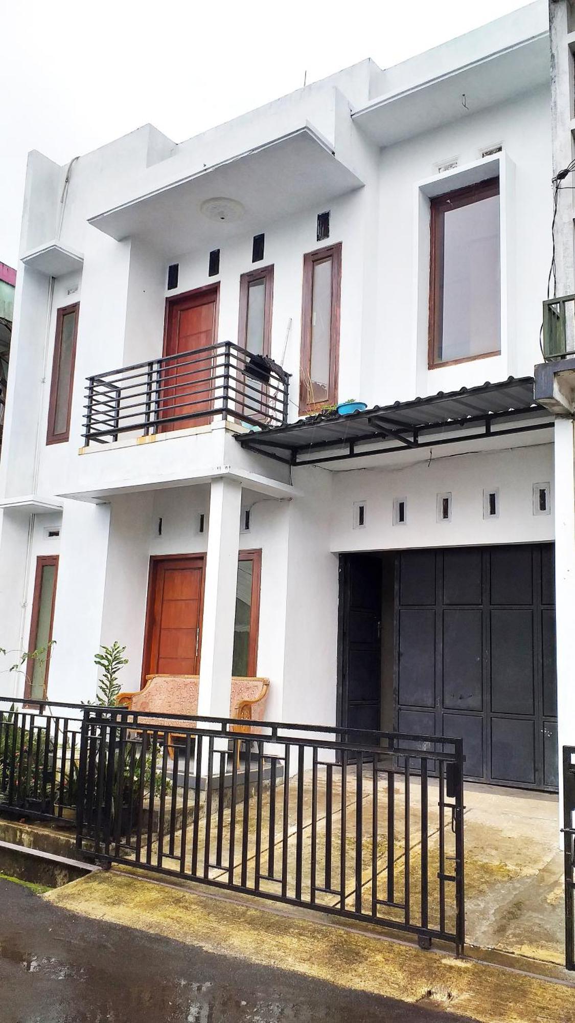 Ganendra Syari'Ah Guesthouse Diyeng Exterior photo